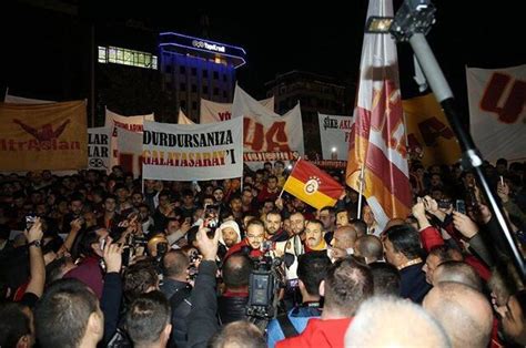 G­a­l­a­t­a­s­a­r­a­y­ ­T­a­r­a­f­t­a­r­ı­n­d­a­n­ ­T­F­F­­y­e­ ­B­ü­y­ü­k­ ­T­e­p­k­i­